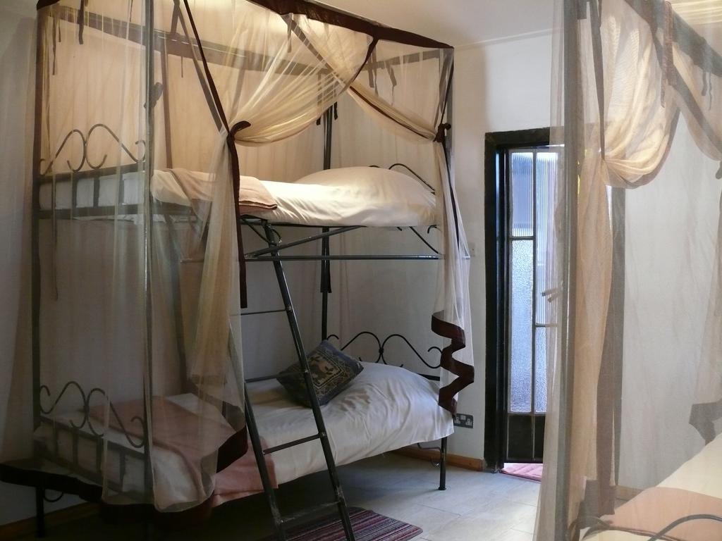 Zigzag Town Lodge Livingstone Room photo