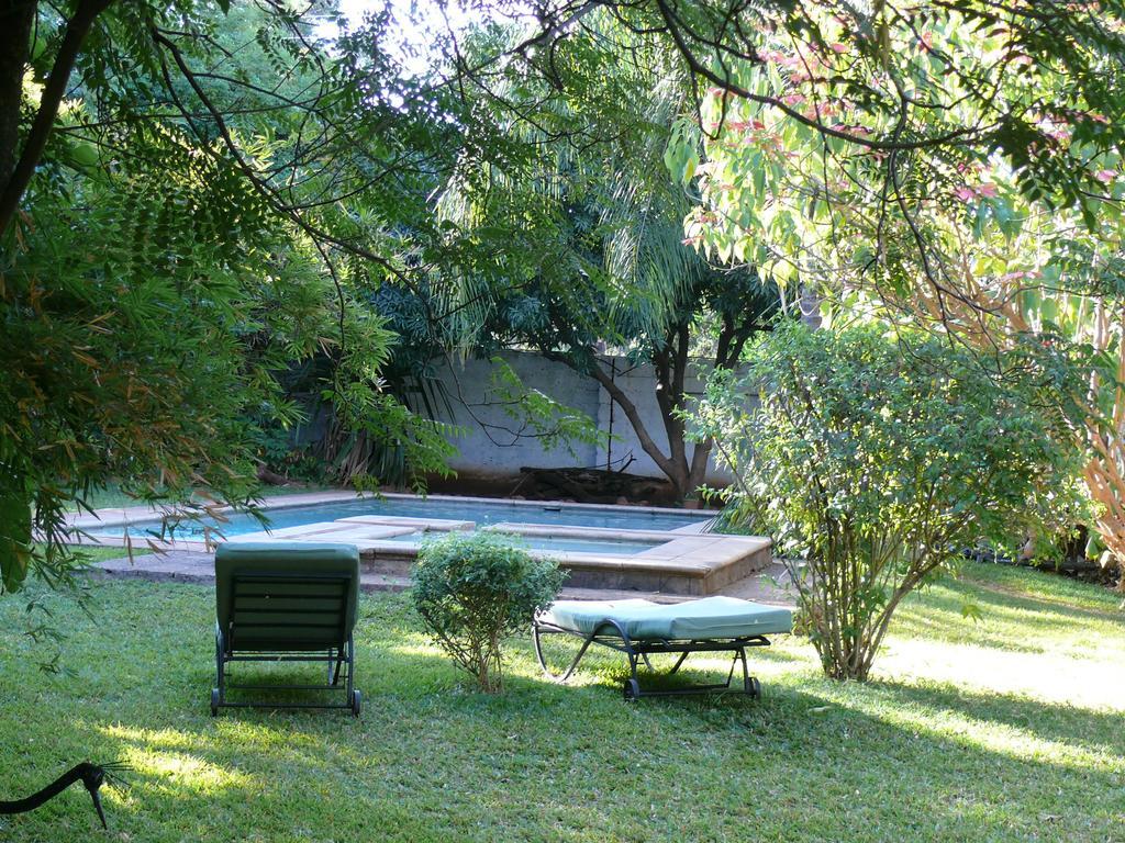 Zigzag Town Lodge Livingstone Exterior photo